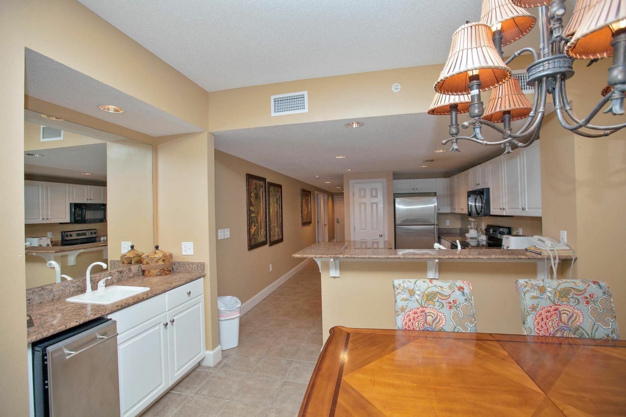 Majestic Beach Towers Resort By Panhandle Getaways Panama City Beach Exteriör bild